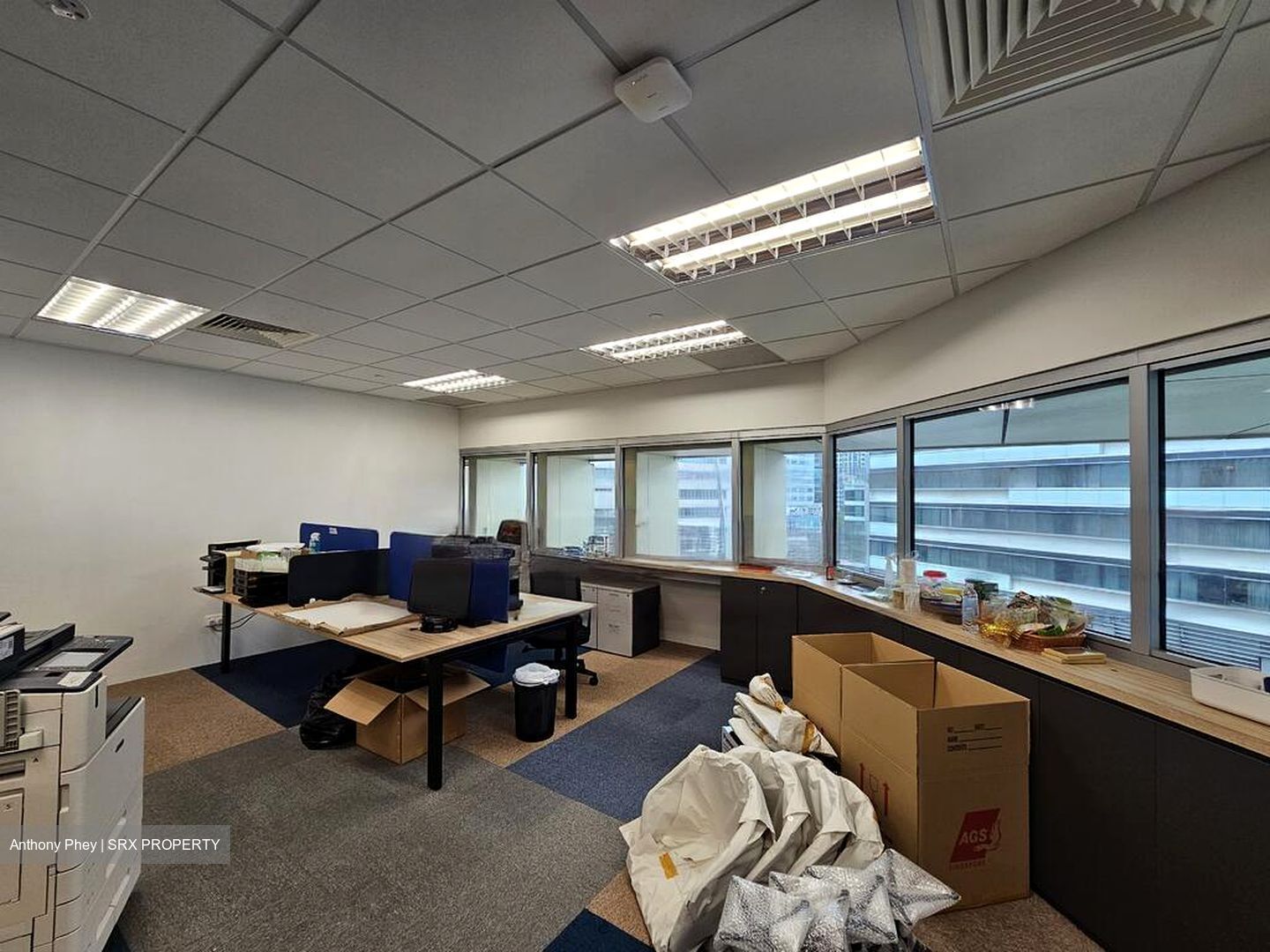 111 Somerset (D9), Office #484503741